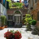 Savoia E Jolanda Venice