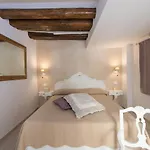 Savoia E Jolanda