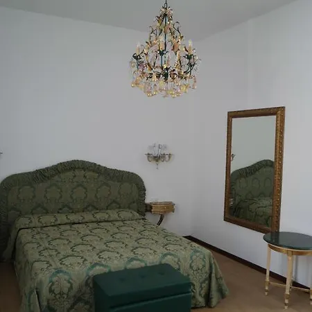 Savoia E Jolanda البندقية