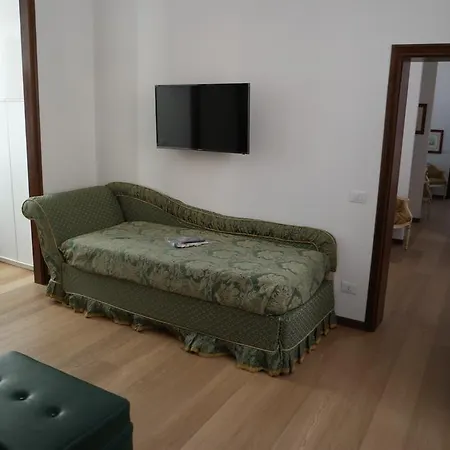 Savoia E Jolanda