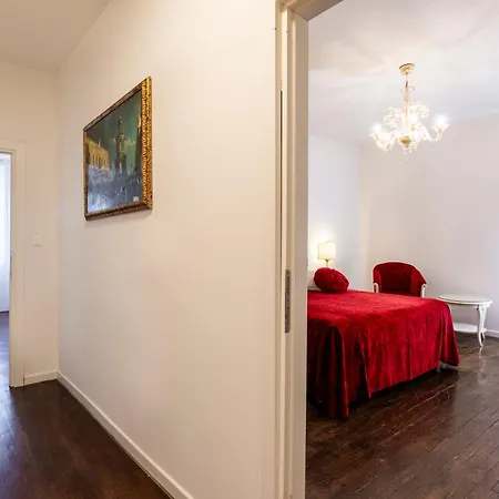 Savoia E Jolanda Apartmán *