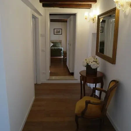 Savoia E Jolanda Venezia