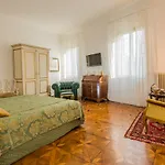 Savoia E Jolanda Venedig