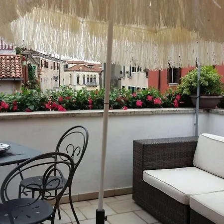 Savoia E Jolanda البندقية