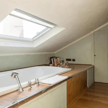 Savoia E Jolanda * Benátky