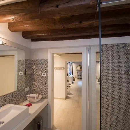 Savoia E Jolanda Apartmán *