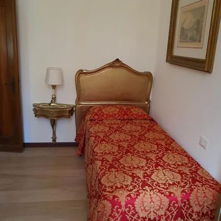 شقة Savoia E Jolanda